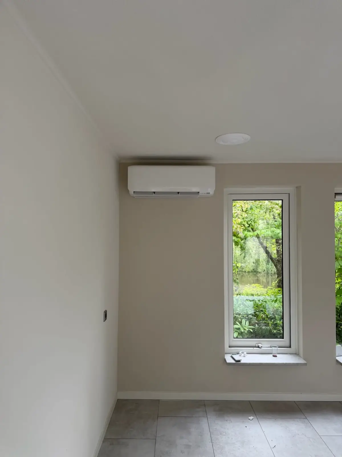 5 airco's geplaatst in Beilen. detail 2